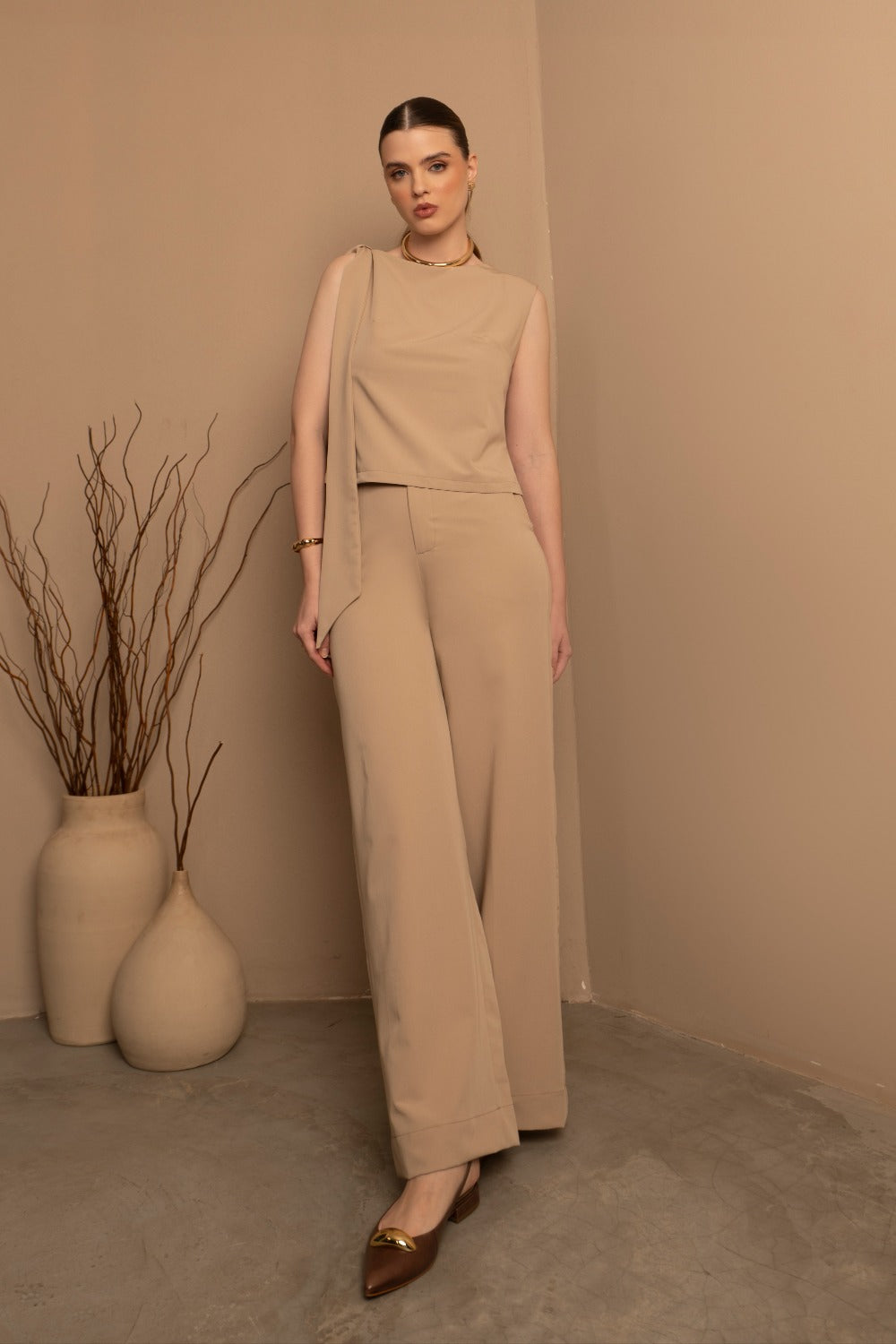 CALÇA RETA FECHO COLCHETE